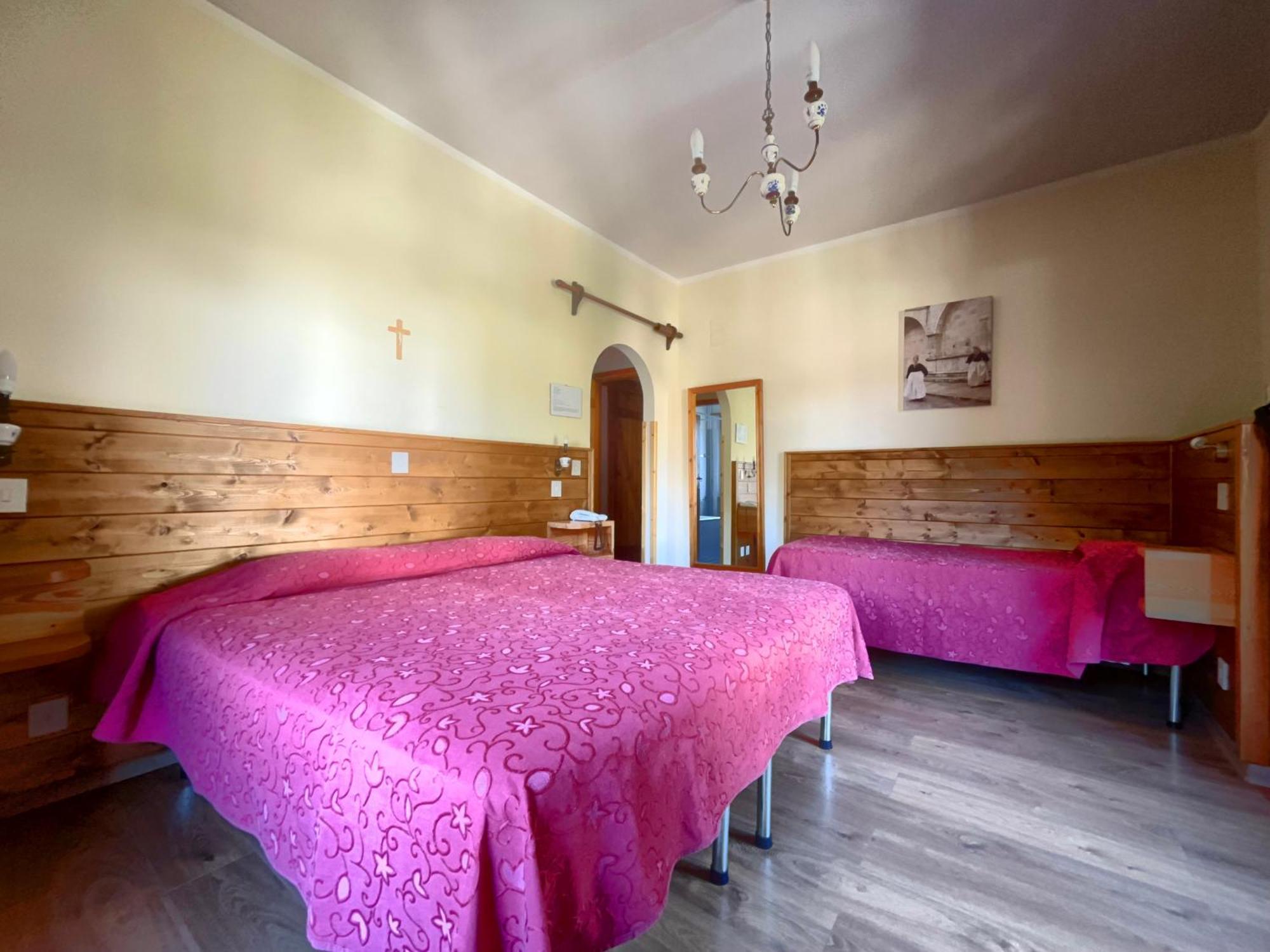 Hotel Garni Mille Pini Сканно Екстер'єр фото