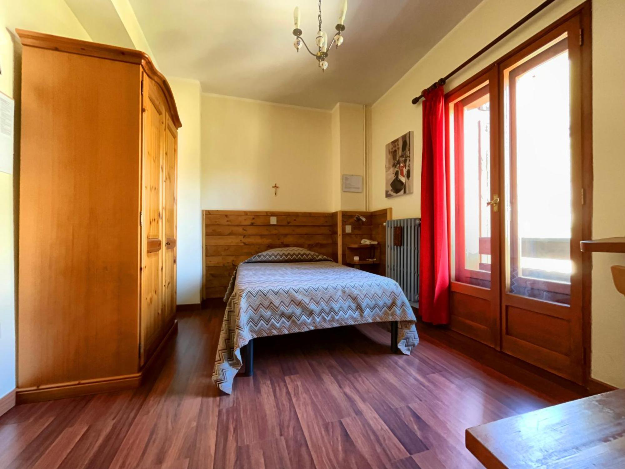 Hotel Garni Mille Pini Сканно Екстер'єр фото