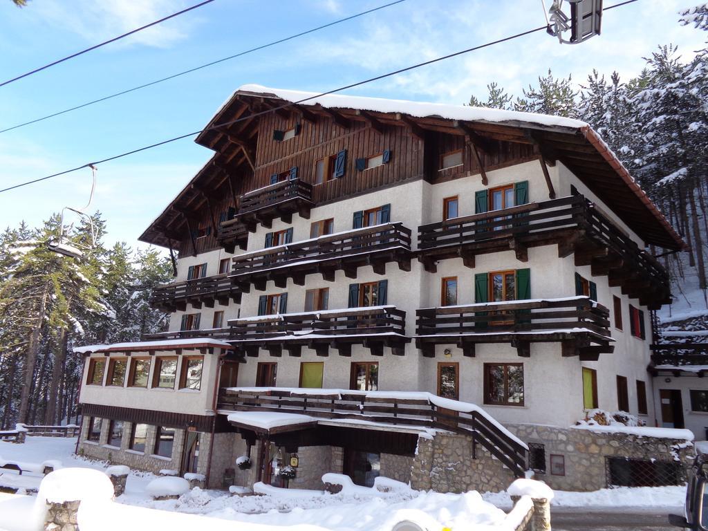 Hotel Garni Mille Pini Сканно Екстер'єр фото